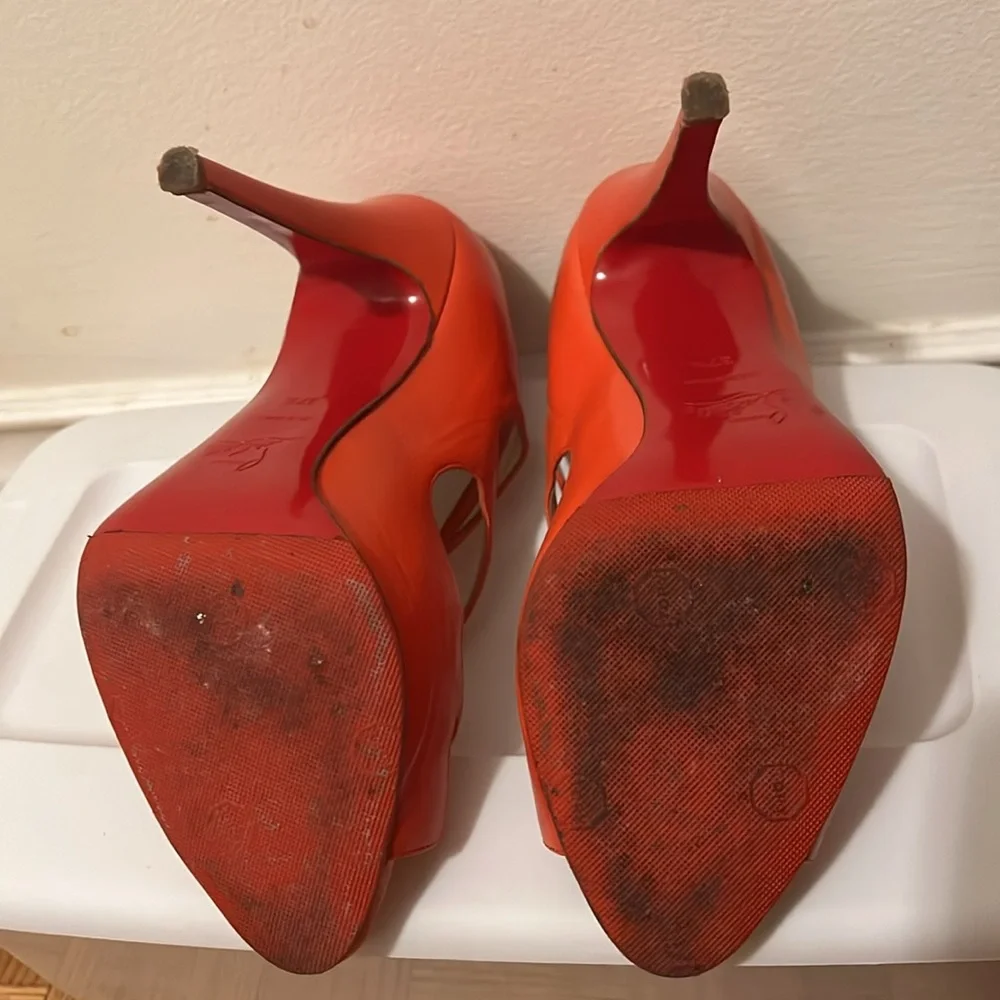 Christian louboutin orange strappy sandals - Picture 3 of 4